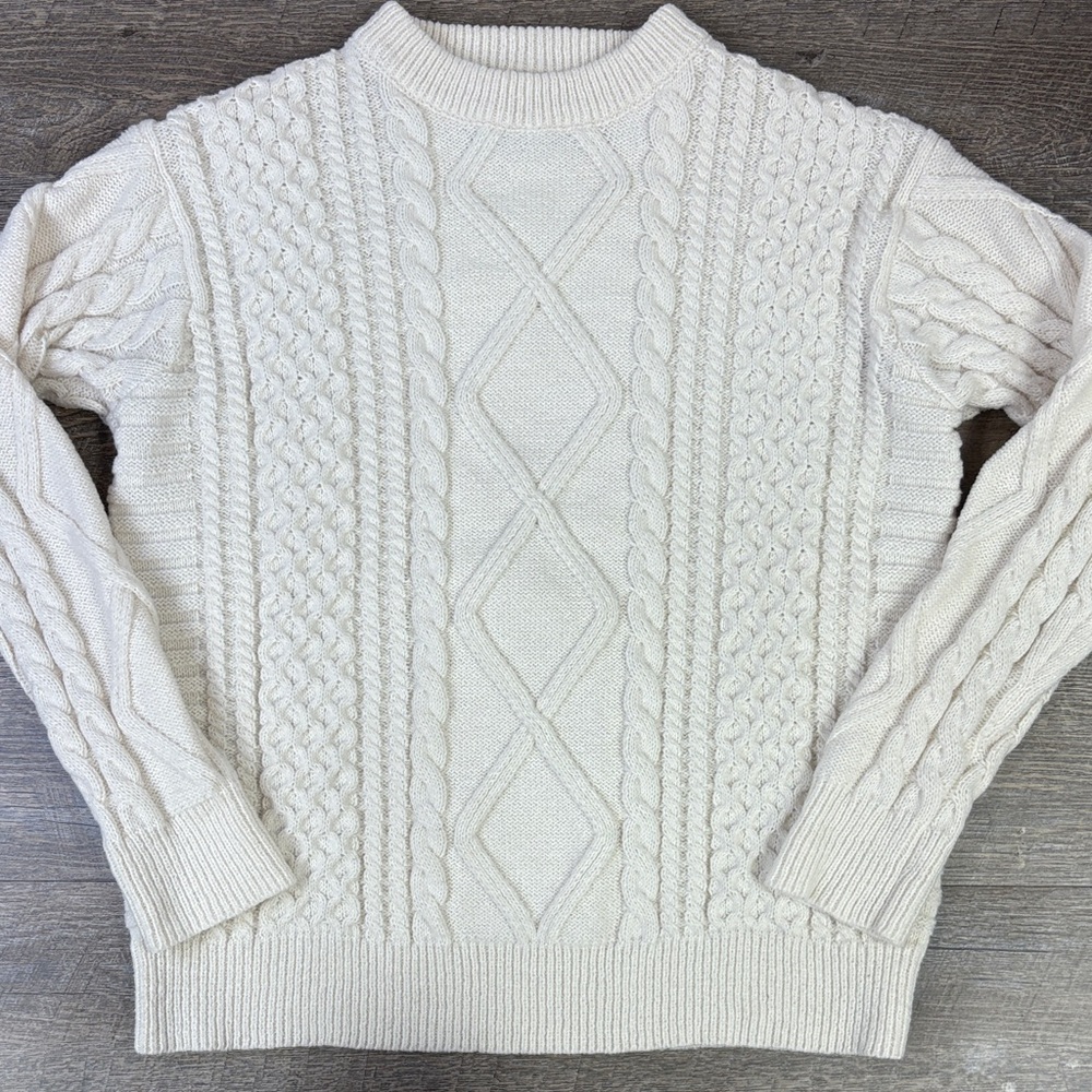 Aelfric Eden Retro 90’s Cable Knit Sweater Size Medium